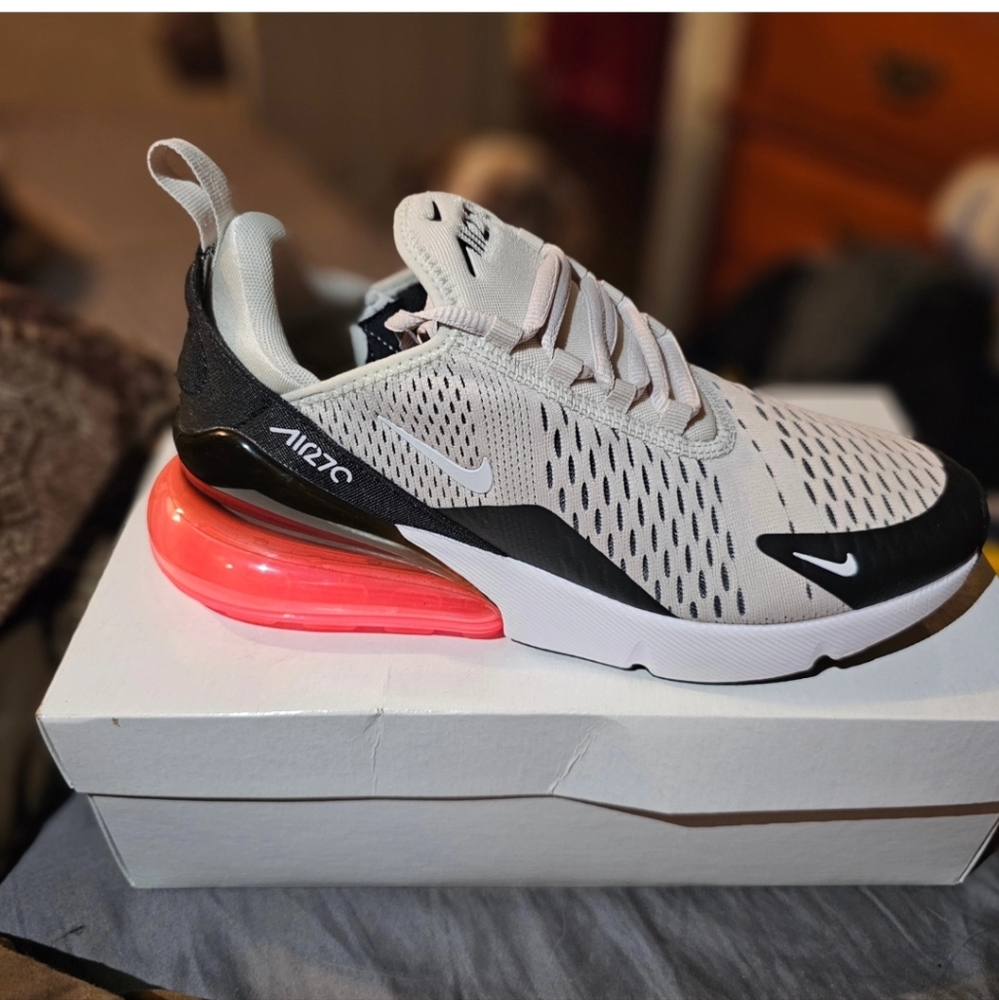Nike air max  hard to find colorway